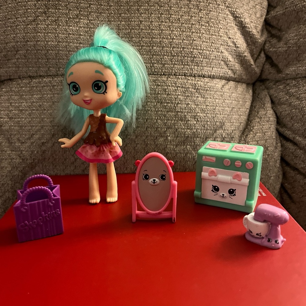 Shopkins Collection - Picture 2 of 4